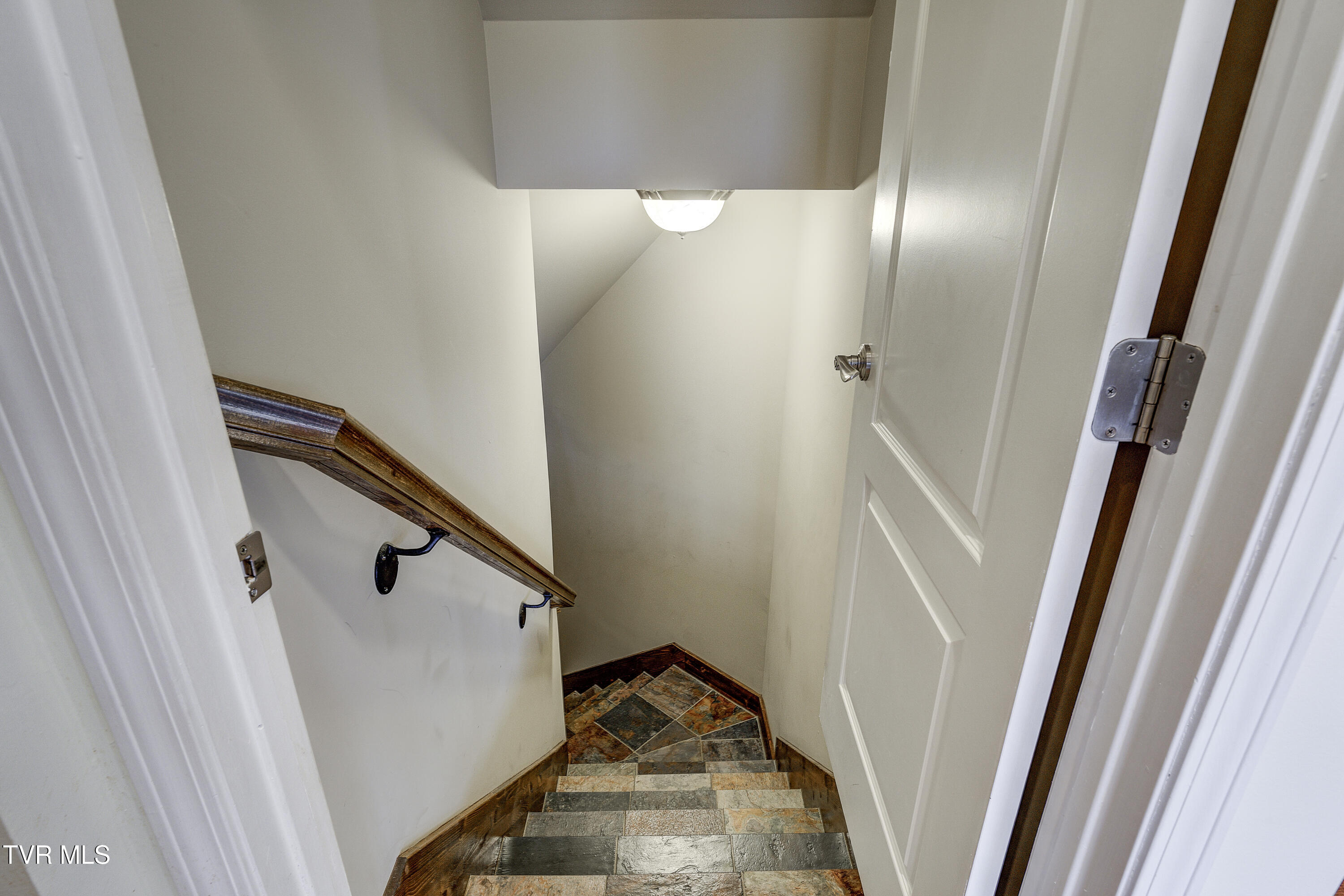 2272 Bullock Hollow Road Bristol, TN 37620 - Photo 57 of 91 Staircase to Lower Level-Basement