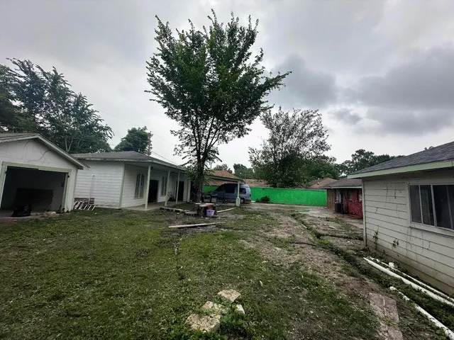 $320,000 | 255 McFarland Road, Houston, TX 77060