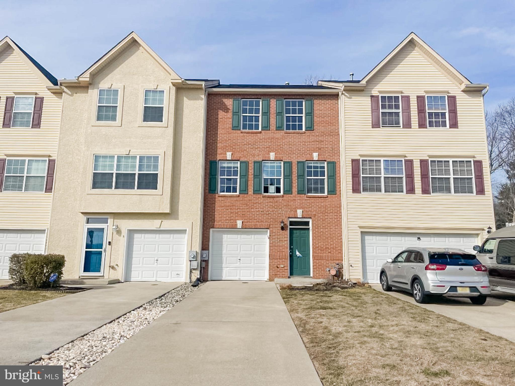 7 Tailor Lane Sicklerville, NJ 08081 - Photo 1 of 28