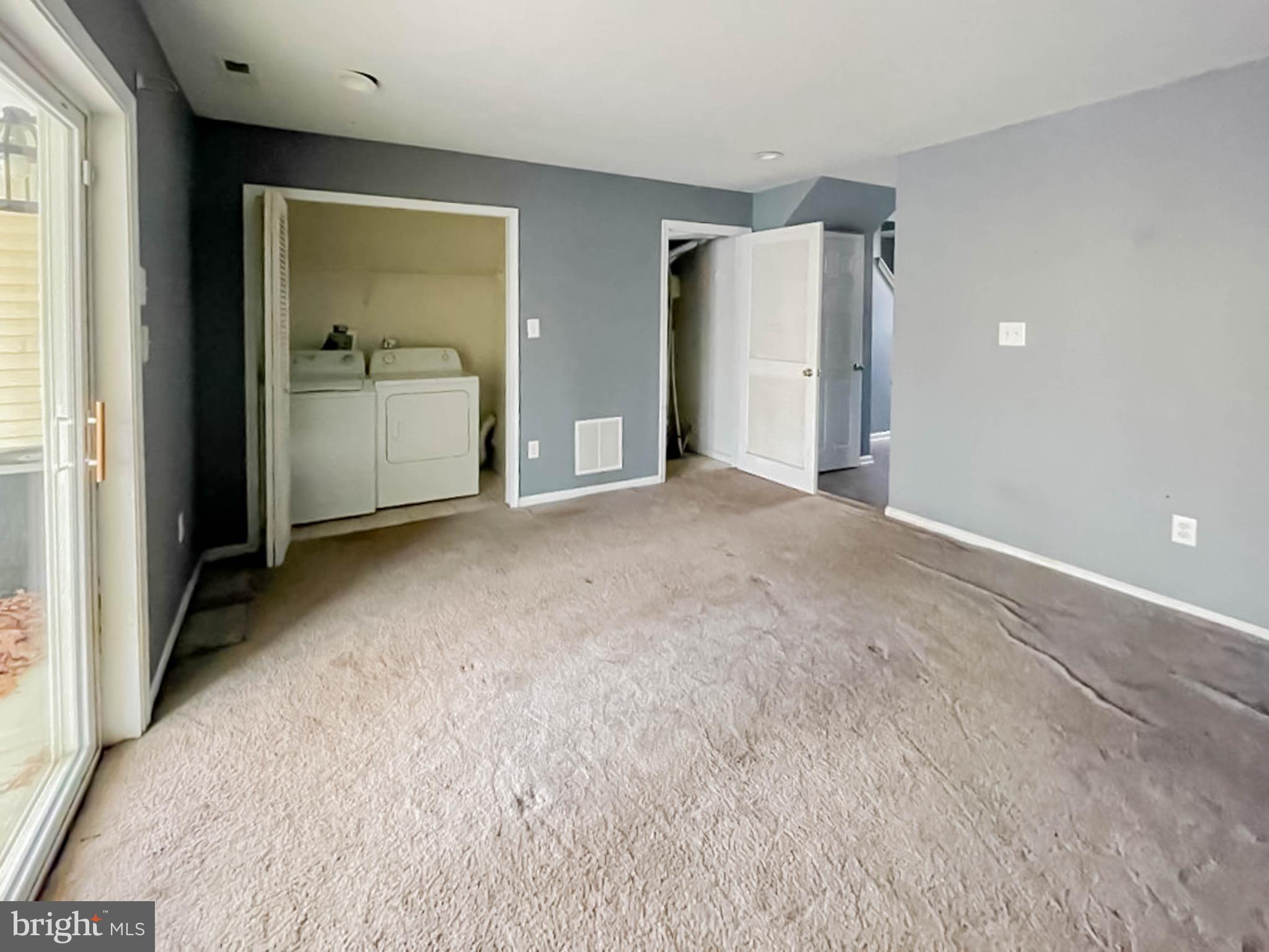 7 Tailor Lane Sicklerville, NJ 08081 - Photo 14 of 28 a view of an empty room and a window