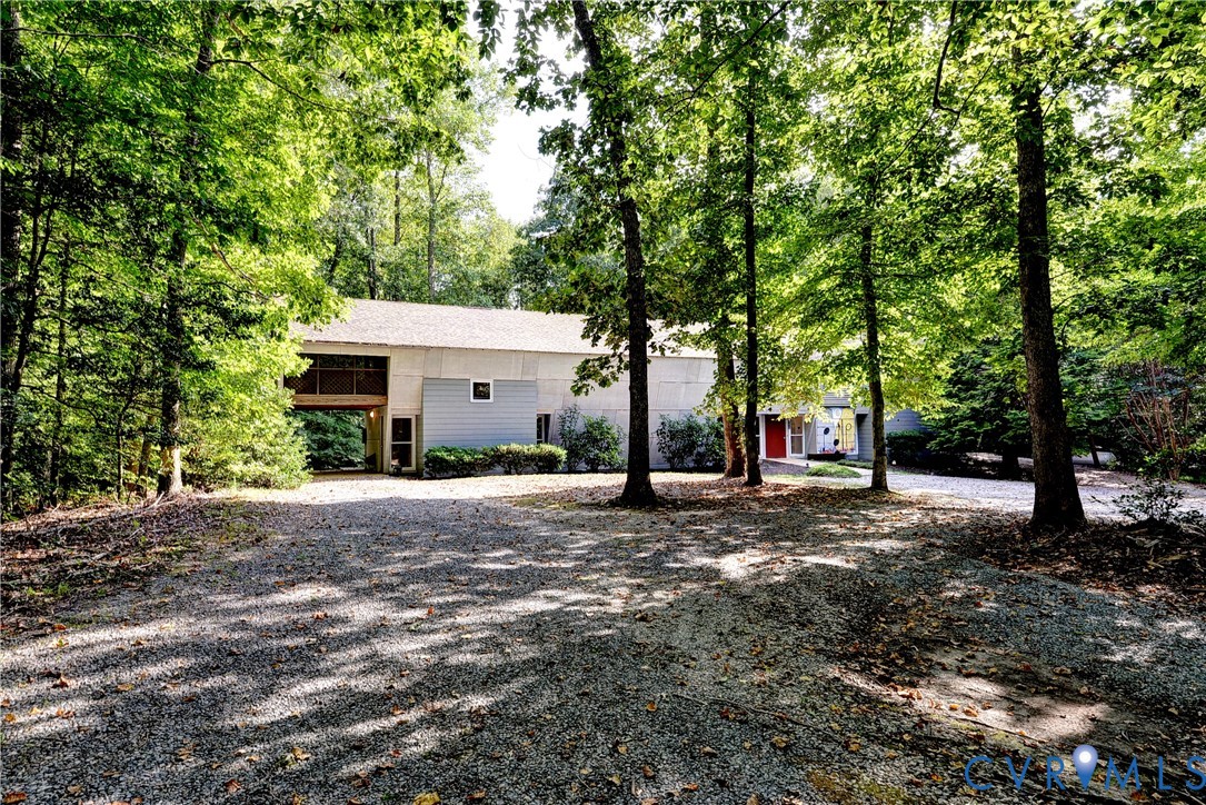 8615 Historical Path Road New Kent, VA 23124 - Photo 7 of 50