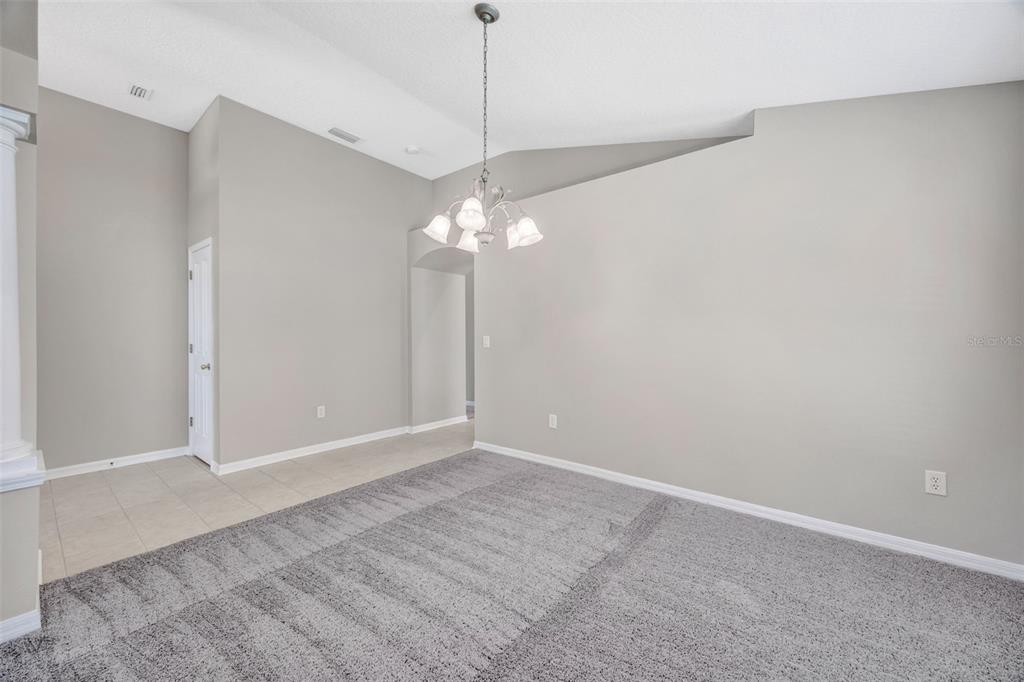 6337 Bridgecrest Drive Lithia, FL 33547 - Photo 5 of 24