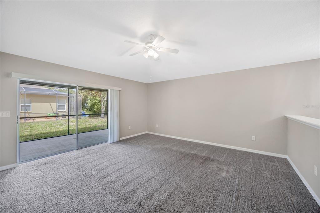 6337 Bridgecrest Drive Lithia, FL 33547 - Photo 9 of 24