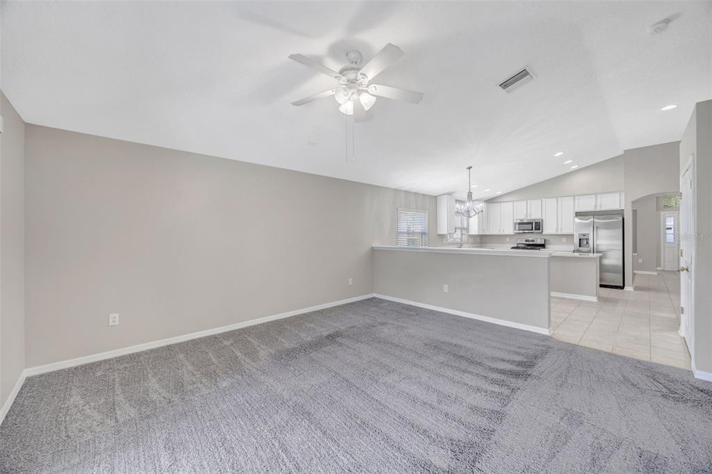 6337 Bridgecrest Drive Lithia, FL 33547 - Photo 10 of 24