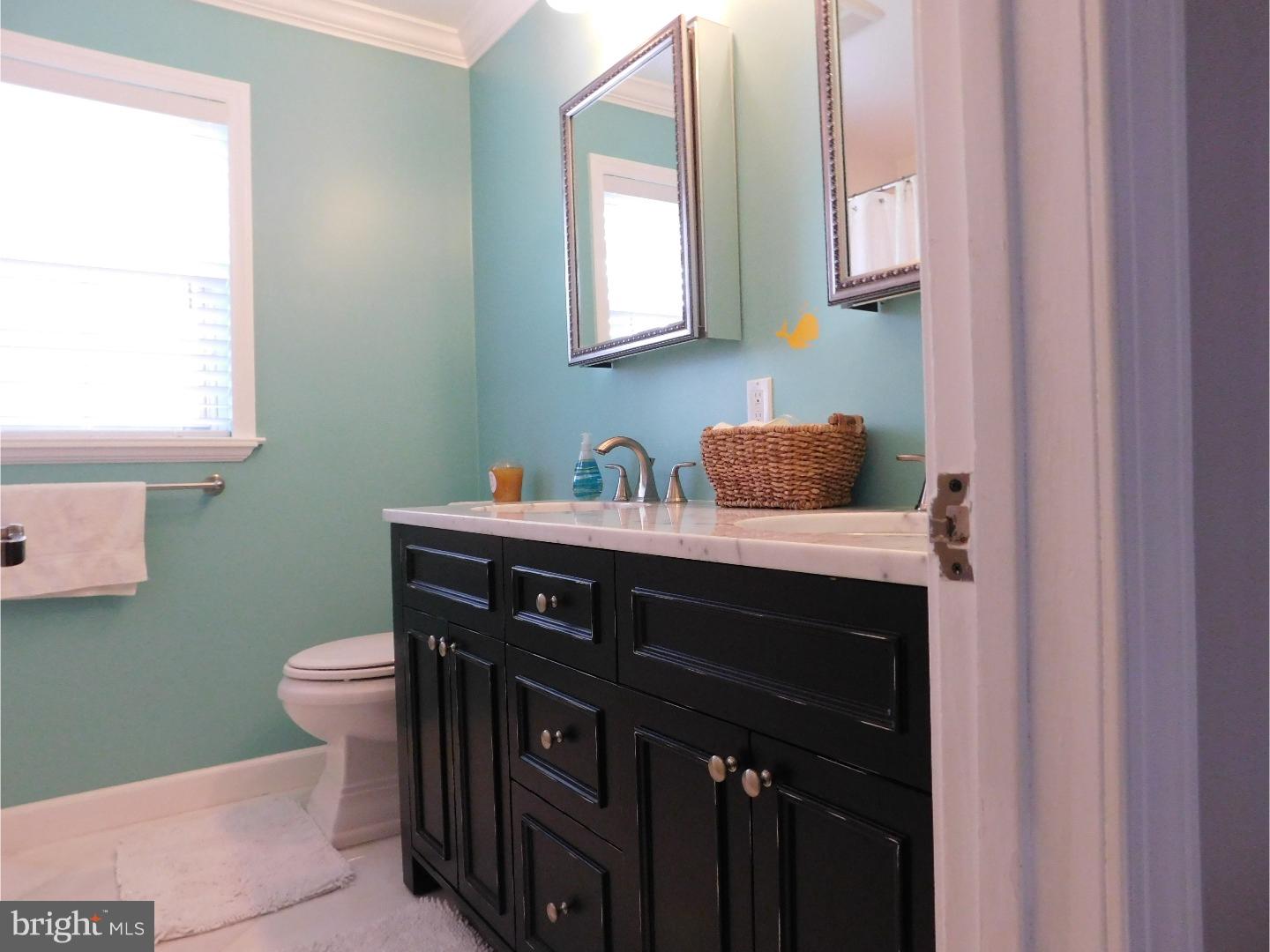 37 Exeter Road Hightstown, NJ 08520 - Photo 18 of 21 Bathroom