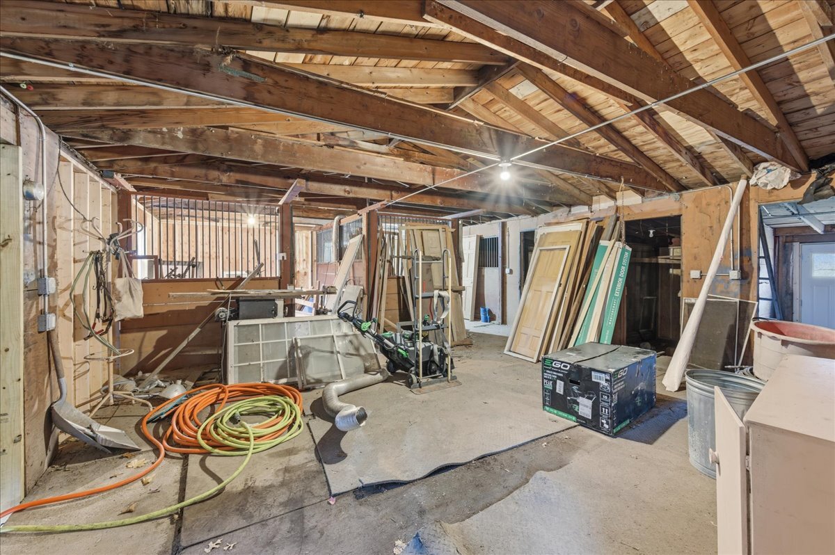 6N879 Dunham Road Wayne, IL 60184 - Photo 25 of 27 a view of a room with gym equipment