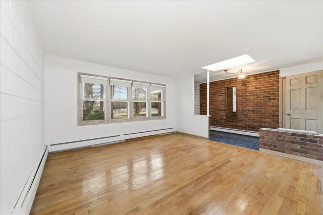 $449,900 | 6N879 Dunham Road, Wayne, IL 60184