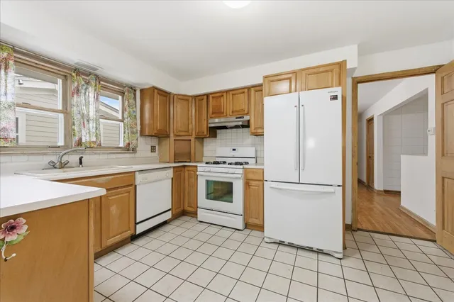 $449,900 | 6N879 Dunham Road, Wayne, IL 60184