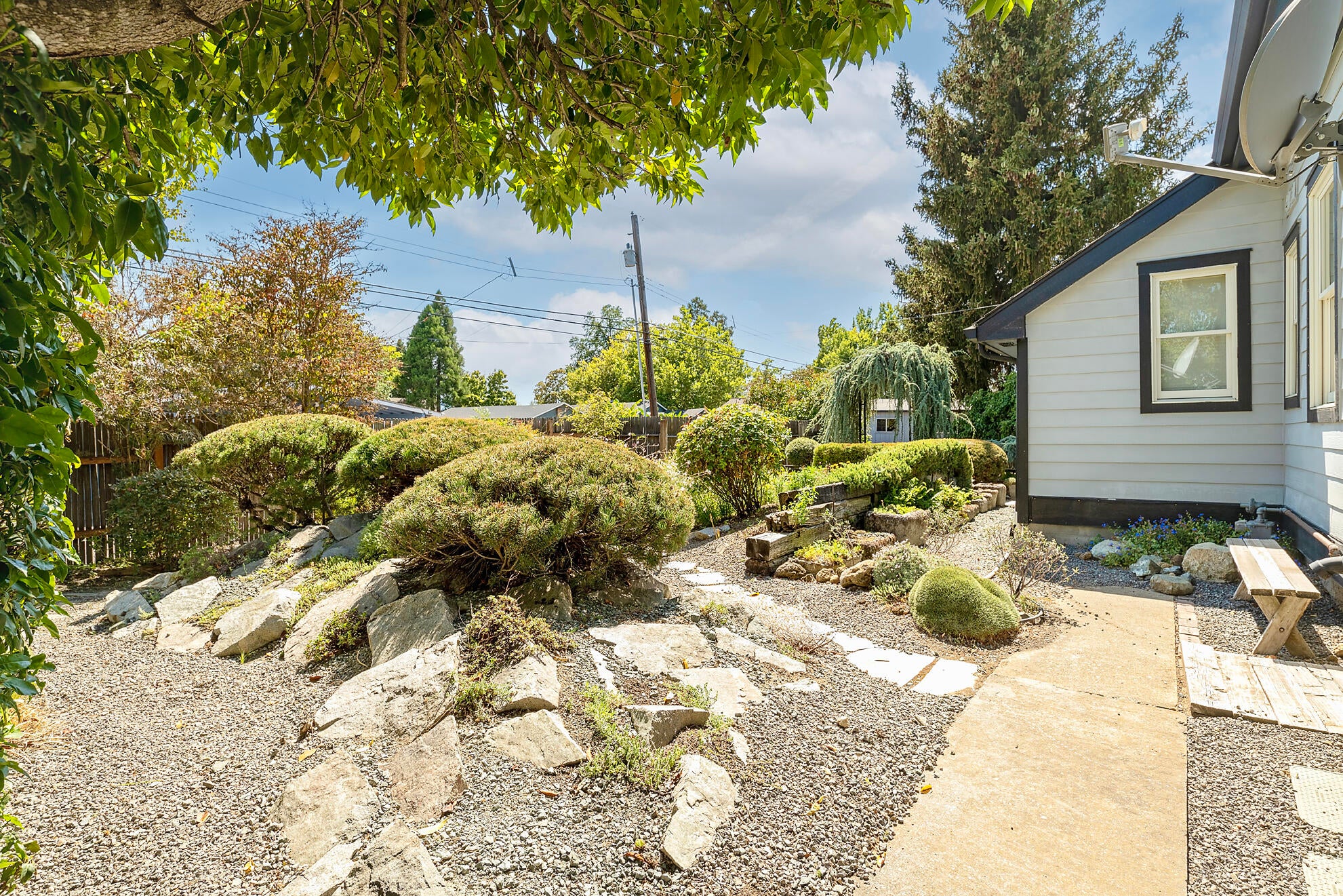 250 Maple Street Central Point, OR 97502 - Photo 39 of 54 Maple041 copy