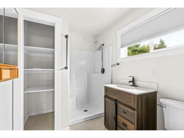 $385,000 | 3361 Elliot Lane, Springfield, OR 97478