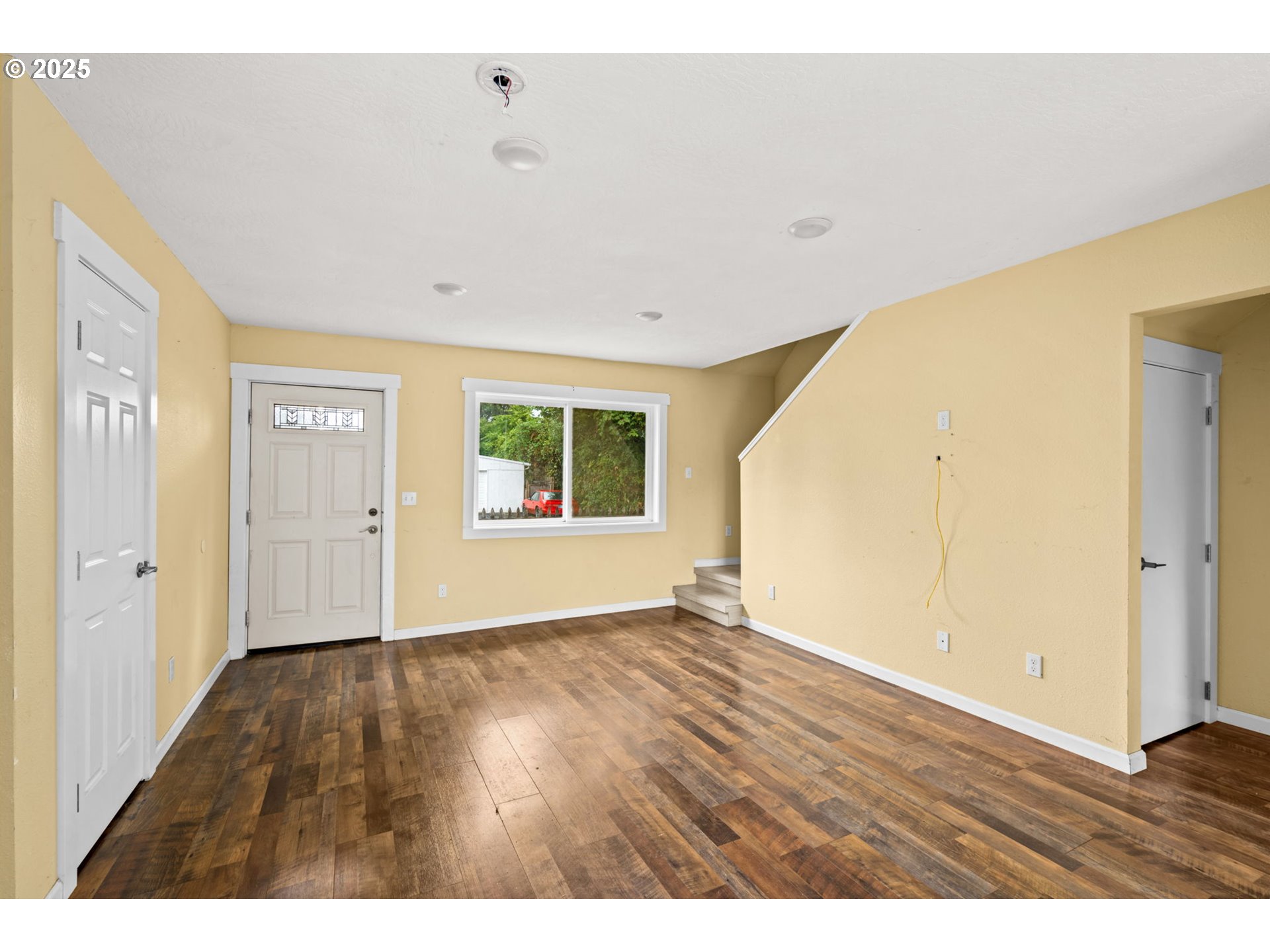 3361 Elliot Lane Springfield, OR 97478 - Photo 3 of 25