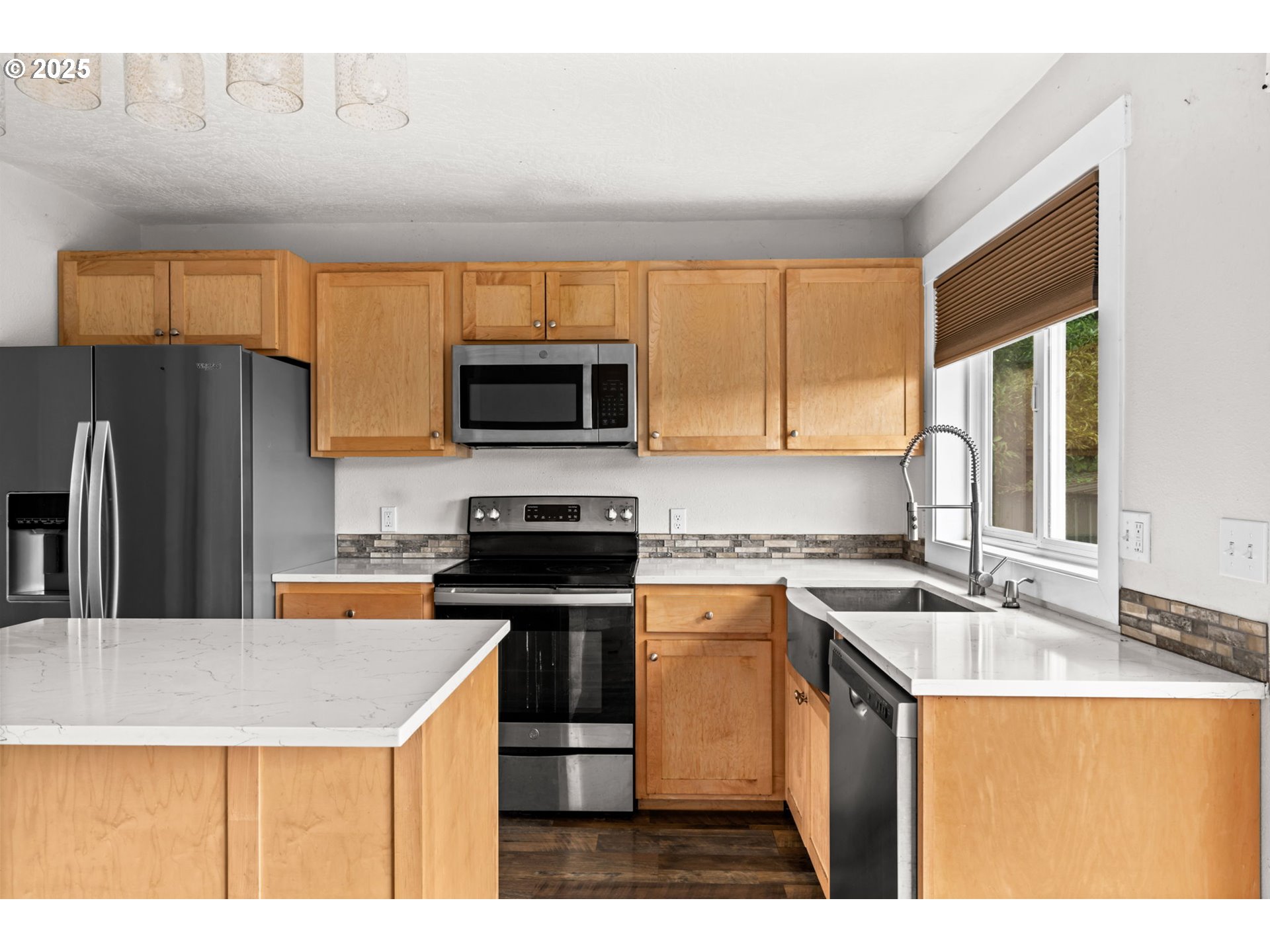 3361 Elliot Lane Springfield, OR 97478 - Photo 8 of 25