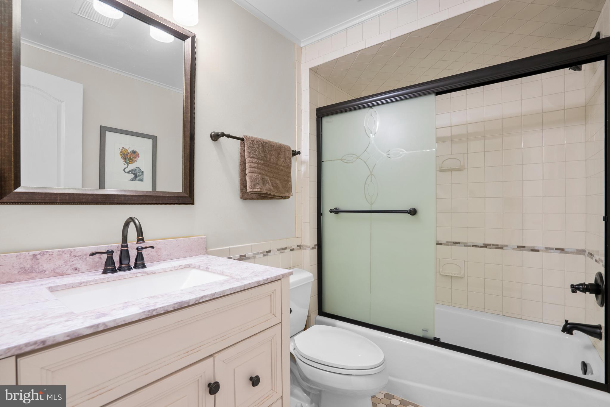 15425 Conrad Spring Road Boyds, MD 20841 - Photo 35 of 58 Basement full bath