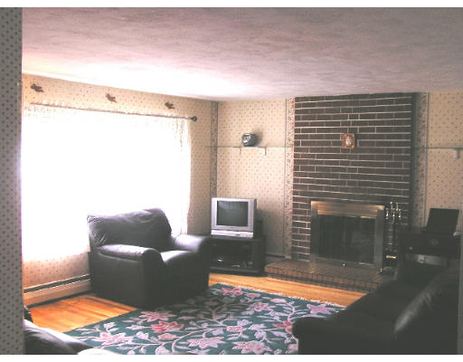 8 Westminster Road Billerica, MA 01821 - Photo 8 of 11