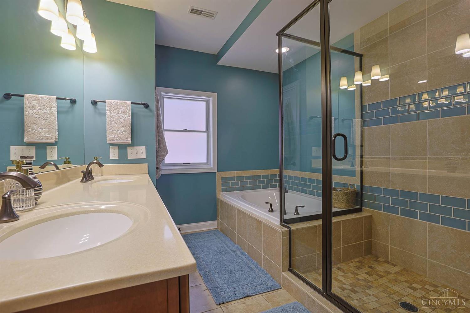 330 Boal Street Cincinnati, OH 45202 - Photo 37 of 87