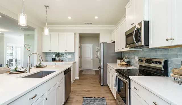 $430,795 | 577 Nightengale Ridge Drive, Columbia, TN 38401