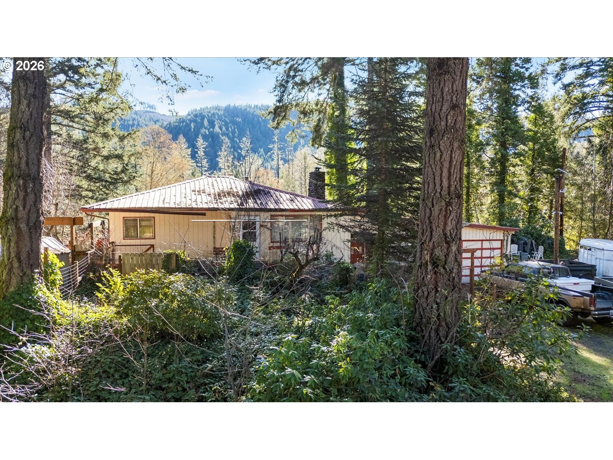 2680 South Umpqua Road Tiller, OR 97484 - Photo 46 of 46