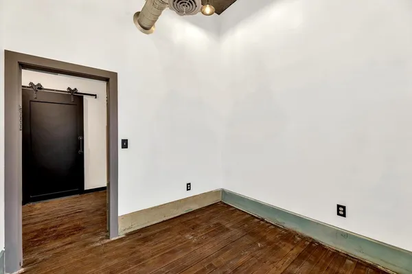 $95,000 | 1513 G Road, Cedar Point, KS 66843