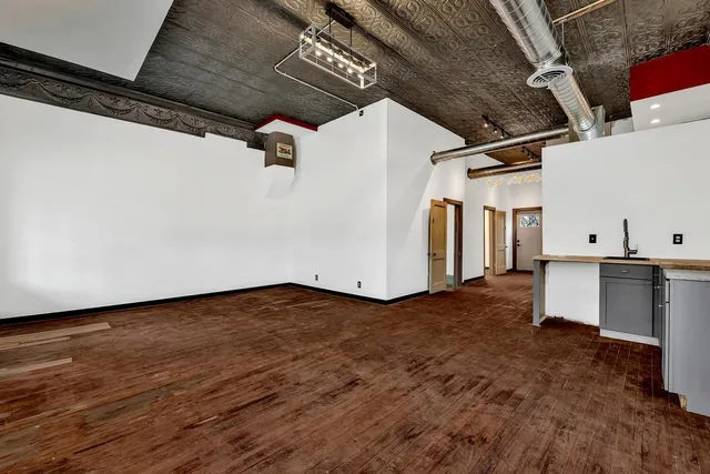 $95,000 | 1513 G Road, Cedar Point, KS 66843