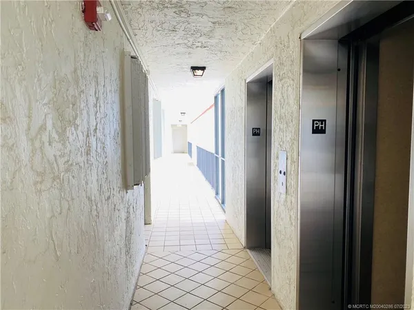 $2,700 | 9400 South Ocean Drive, Unit 1003B, Jensen Beach, FL 34957