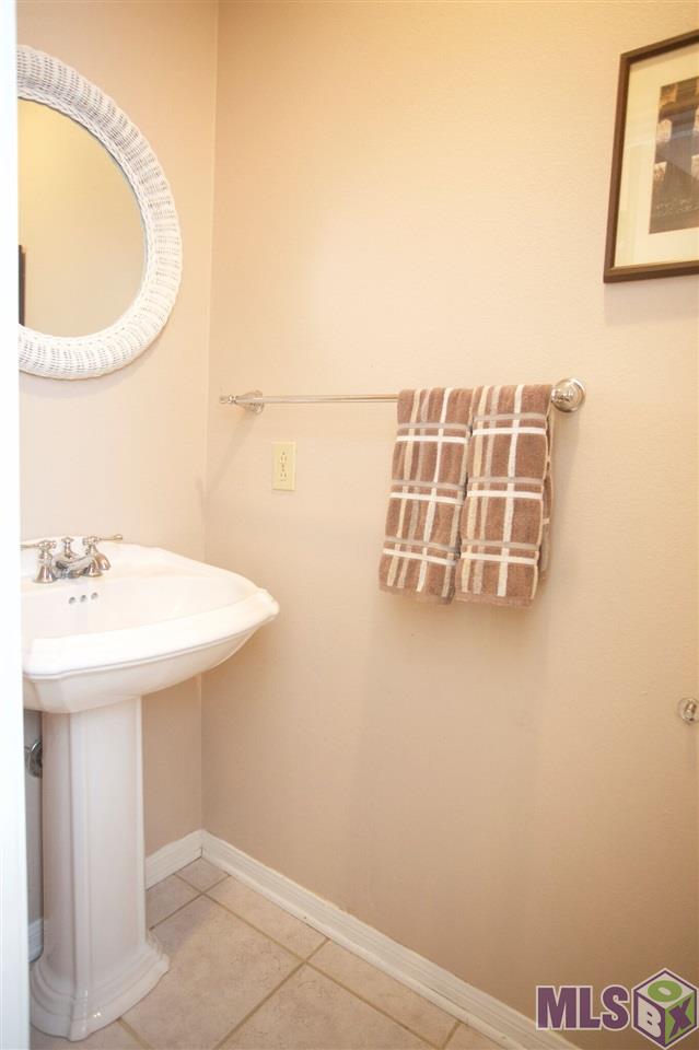 13625 Ridgeview Drive Baton Rouge, LA 70817 - Photo 8 of 17 Gallery Image 8