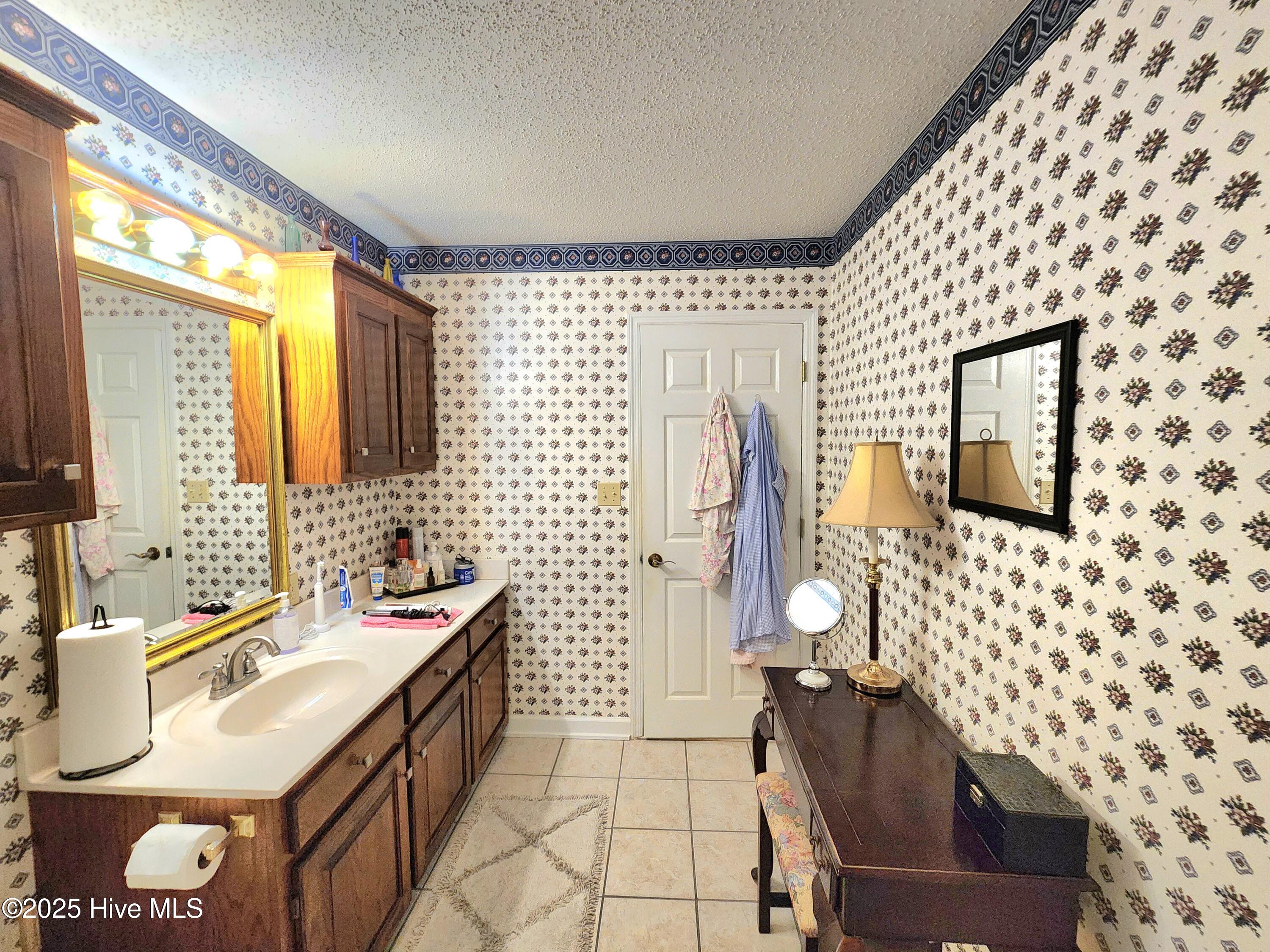 1731 Halltown Road Autryville, NC 28318 - Photo 22 of 59 Primary bathroom