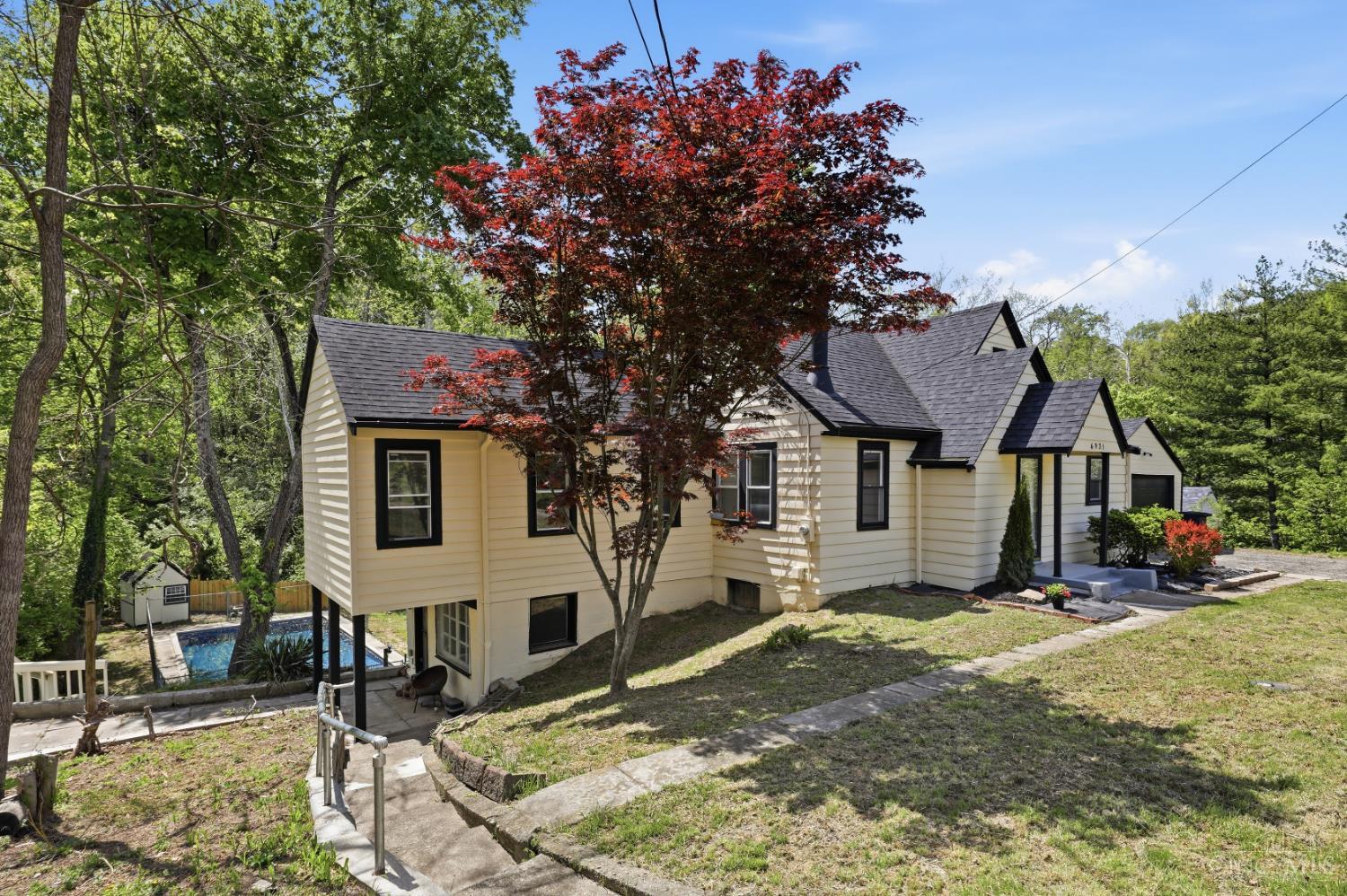 6931 Paddison Road Cincinnati, OH 45230 - Photo 3 of 29