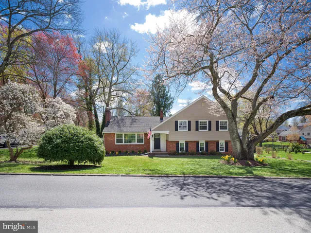 $1,050,000 | 93 Hillside Road, Wayne, PA 19087
