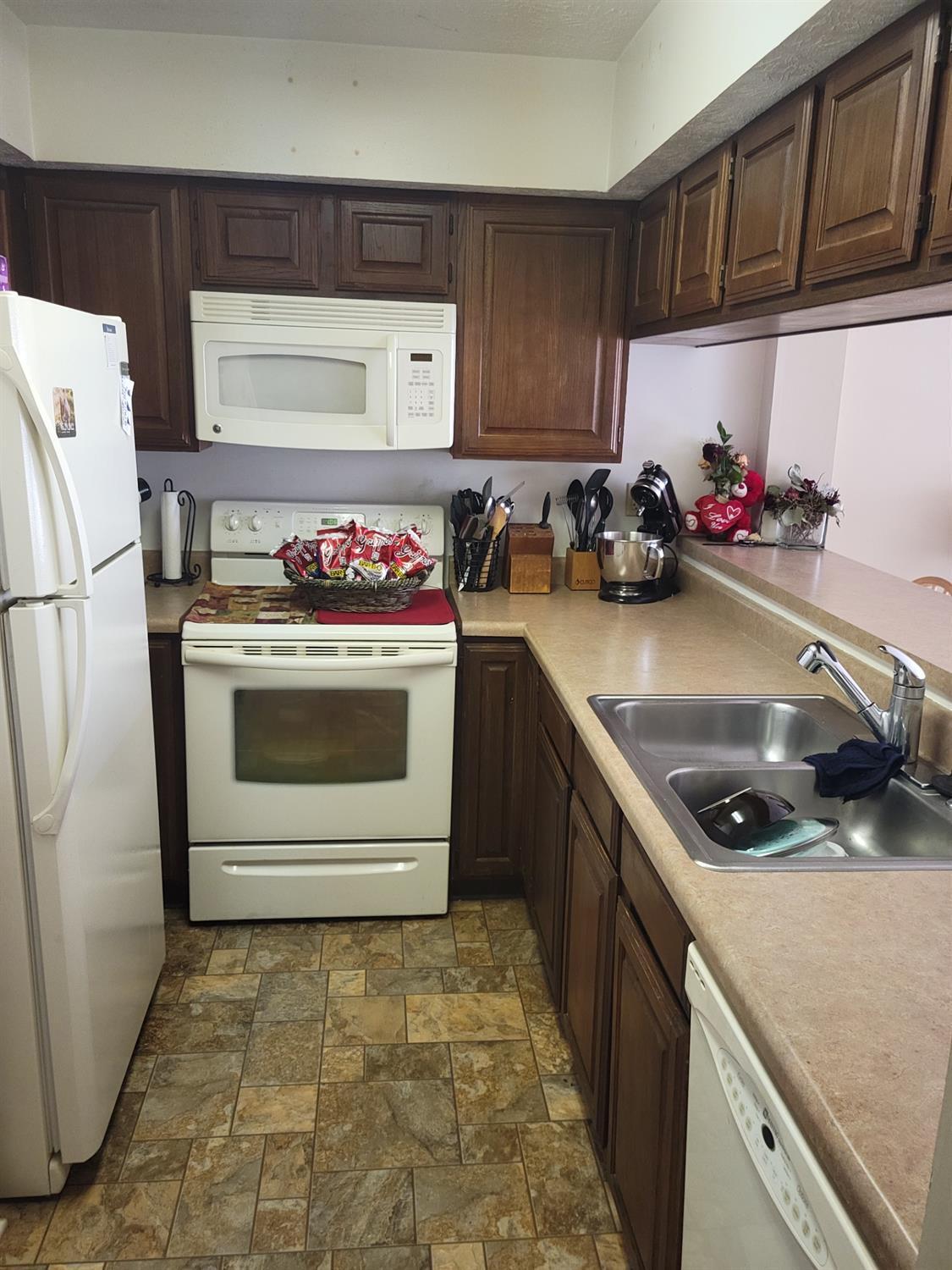 10555 Montgomery Road, Unit 68 Cincinnati, OH 45242 - Photo 6 of 13