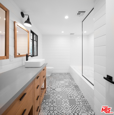 6316 Busch Drive Malibu, CA 90265 - Photo 9 of 12