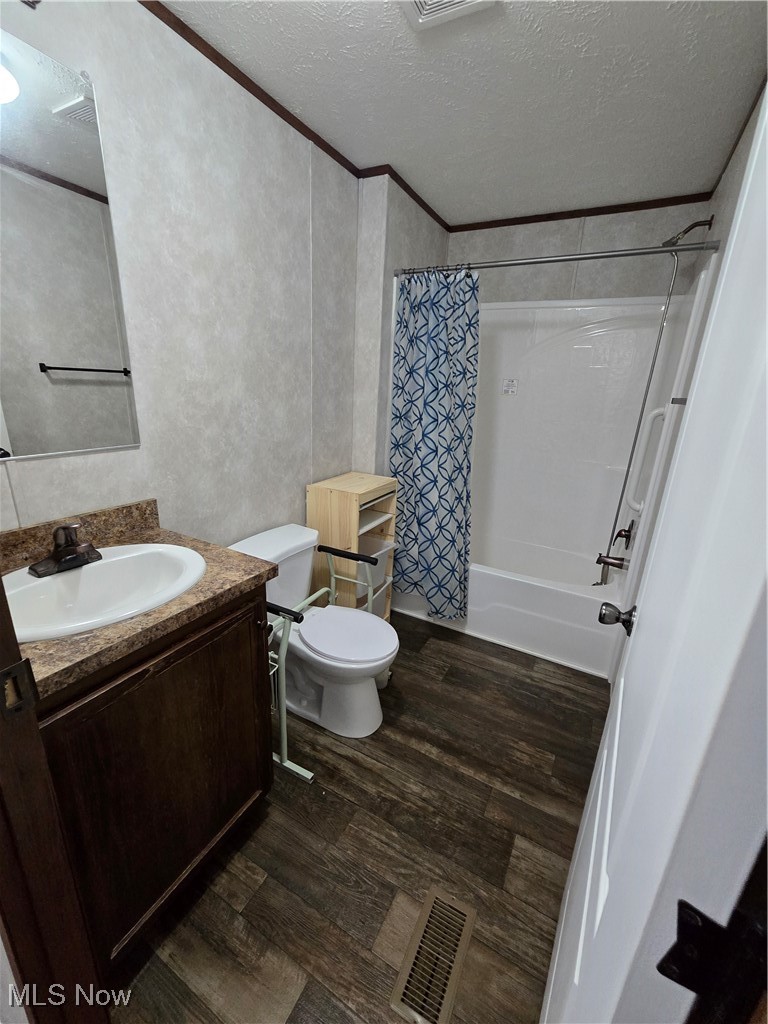 12860 Mayfield Road Chardon, OH 44024 - Photo 11 of 18 Gallery Image 11