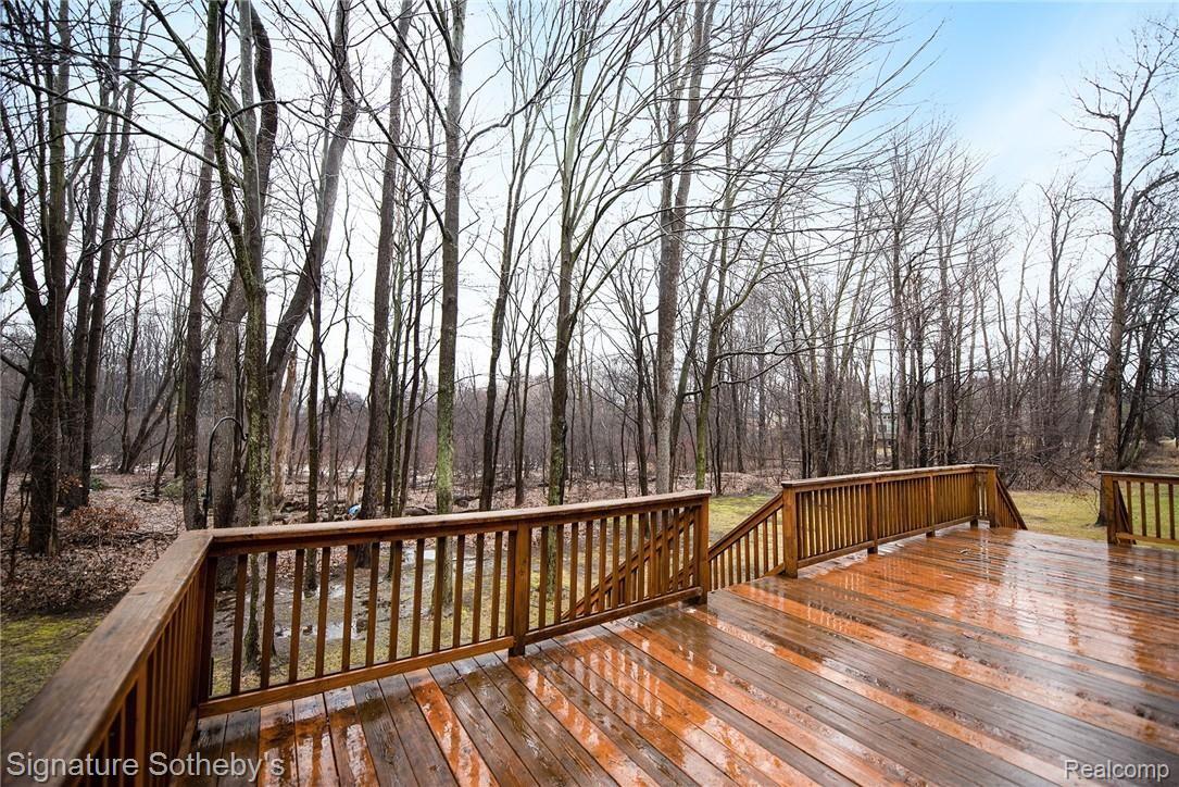 6833 Woodcrest Ridge Clarkston, MI 48346 - Photo 32 of 36 30.jpg