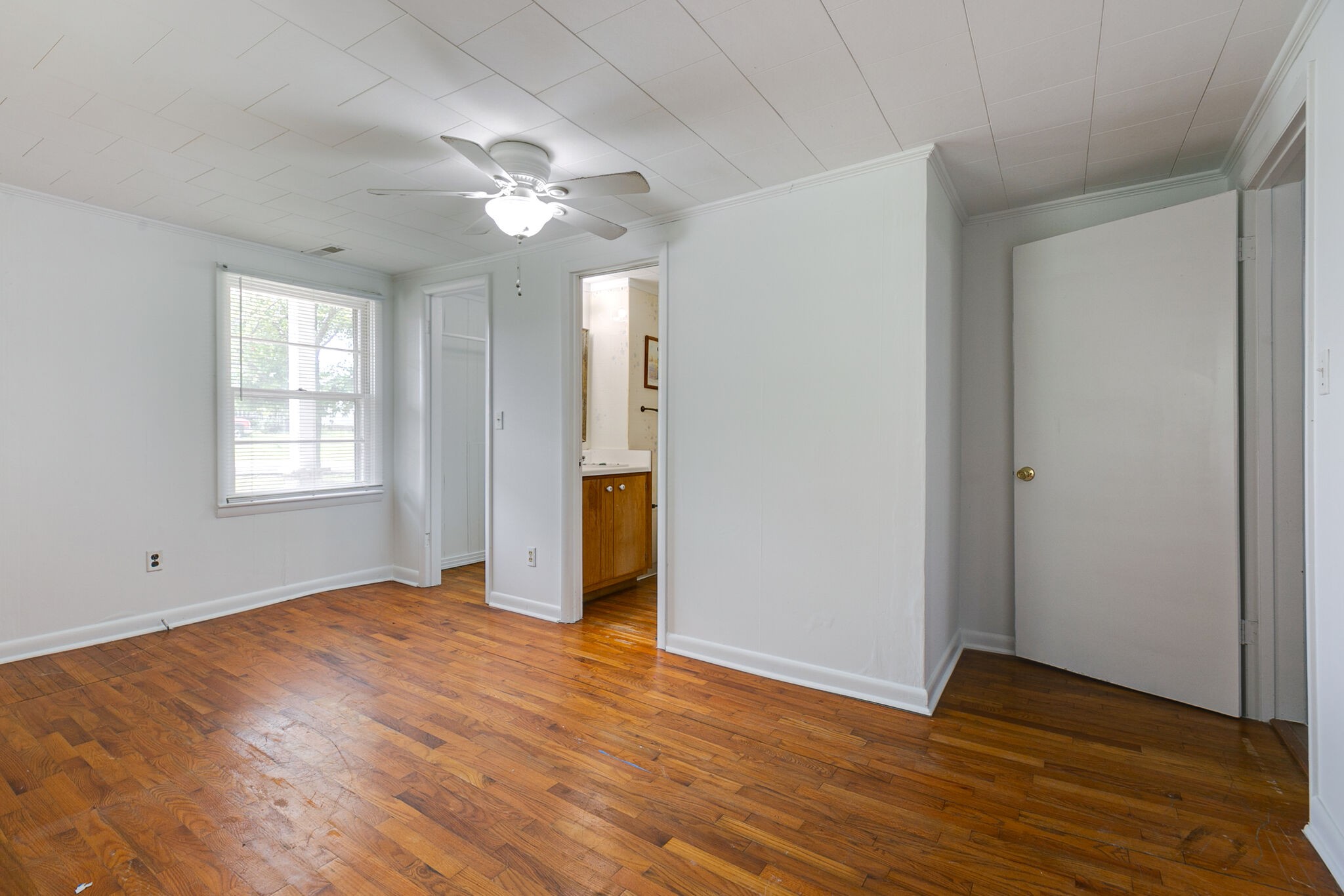 210 Old Rover Road Rockvale, TN 37153 - Photo 15 of 41 a view of empty room with wooden floor and fan