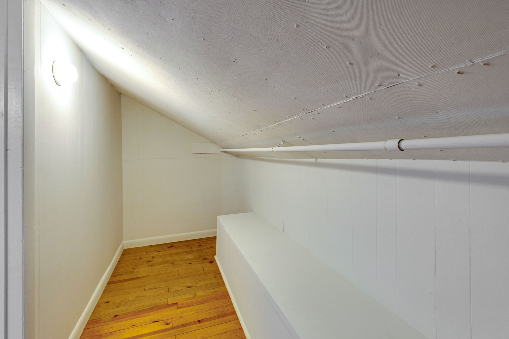 210 Old Rover Road Rockvale, TN 37153 - Photo 26 of 41 a hallway with a white walls