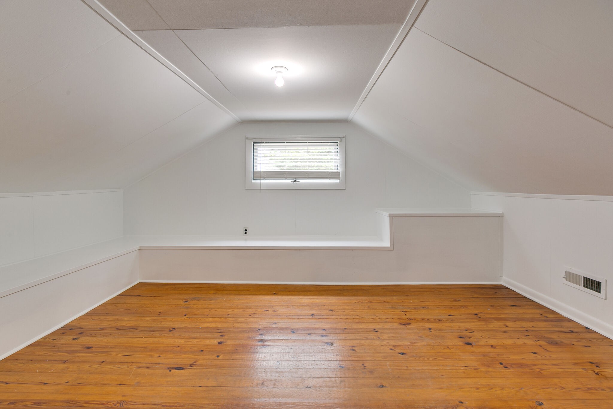 210 Old Rover Road Rockvale, TN 37153 - Photo 29 of 41 a view of a room and wooden floor