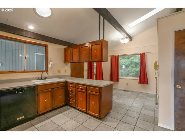 $595,000 | 7885 Northwest Ridgewood Drive, Corvallis, OR 97330