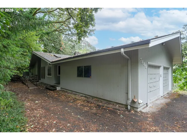 $650,000 | 7885 Northwest Ridgewood Drive, Corvallis, OR 97330