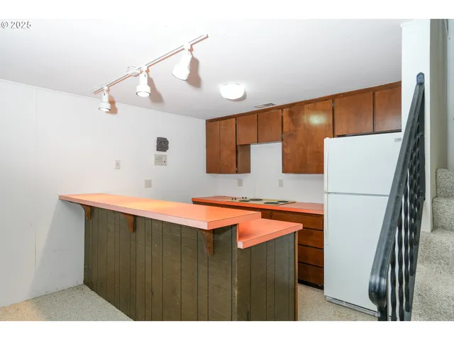 $650,000 | 7885 Northwest Ridgewood Drive, Corvallis, OR 97330