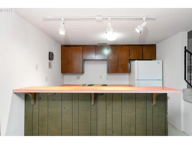 $650,000 | 7885 Northwest Ridgewood Drive, Corvallis, OR 97330