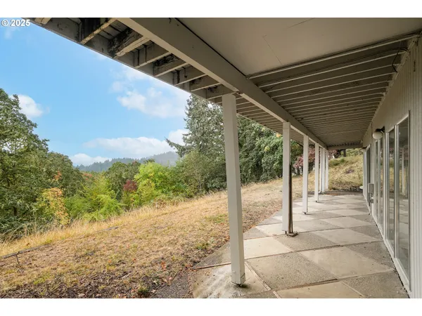 $595,000 | 7885 Northwest Ridgewood Drive, Corvallis, OR 97330