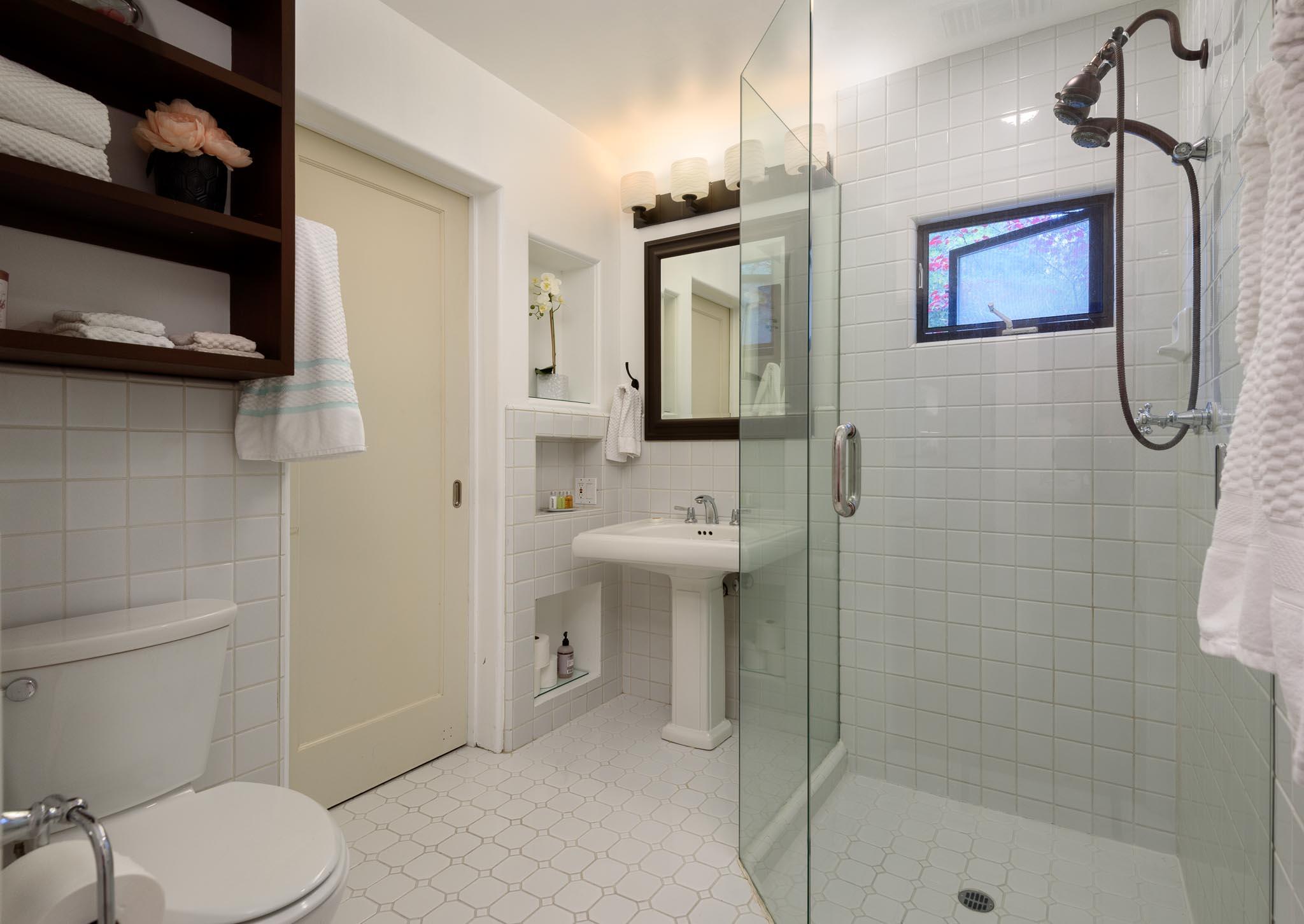 1840 Barker Pass Road Santa Barbara, CA 93108 - Photo 17 of 22 BathRoom