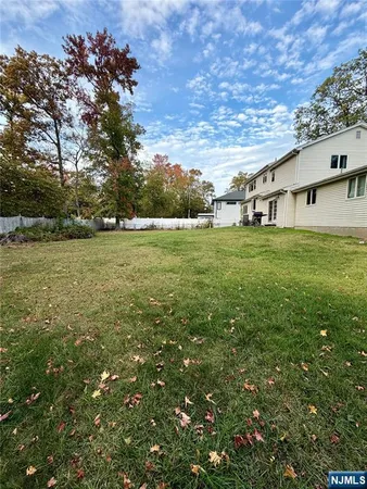 $4,500 | 517 Fordham Place, Paramus, NJ 07652