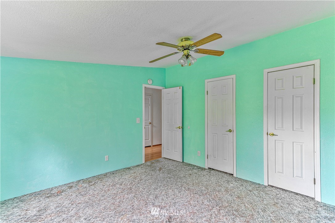 440 Kirkland Road Chehalis, WA 98532 - Photo 24 of 36 a view of room with closet and fan