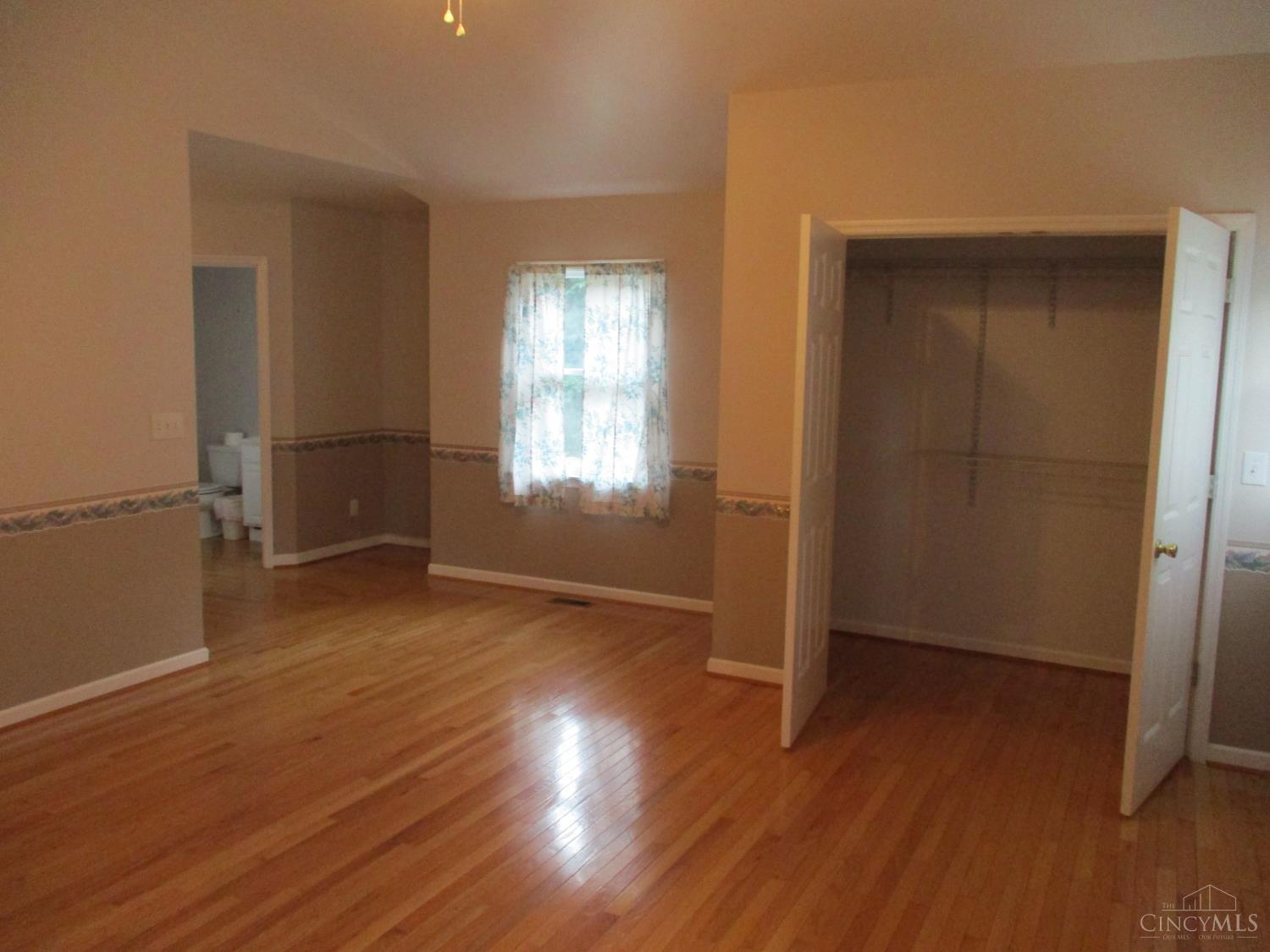 10952 Gosling Road Cincinnati, OH 45252 - Photo 10 of 34