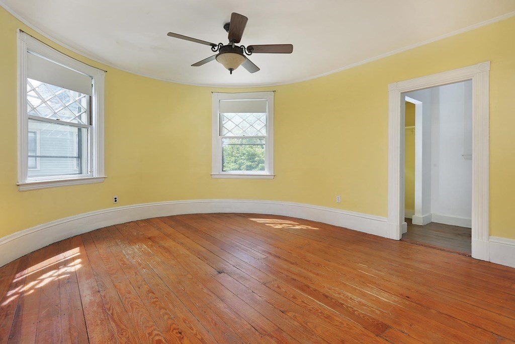 32 Manchester Road Brookline, MA 02446 - Photo 9 of 15