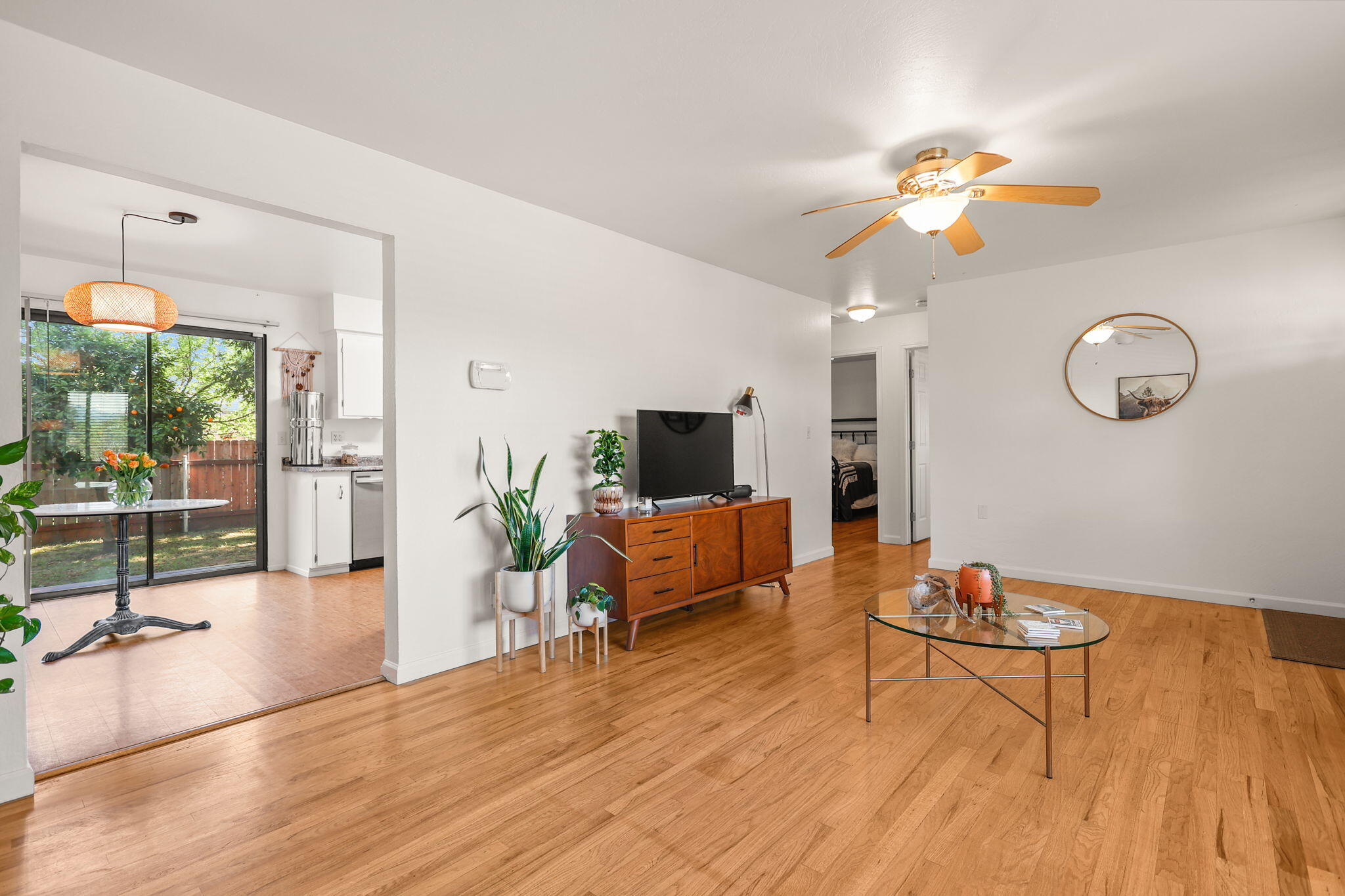 2893 Alfreda Way Redding, CA 96002 - Photo 5 of 22 Low Maintenance Lifestyle