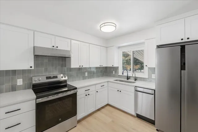 $2,750 | 6891 Somerset Drive, Brighton, MI 48116