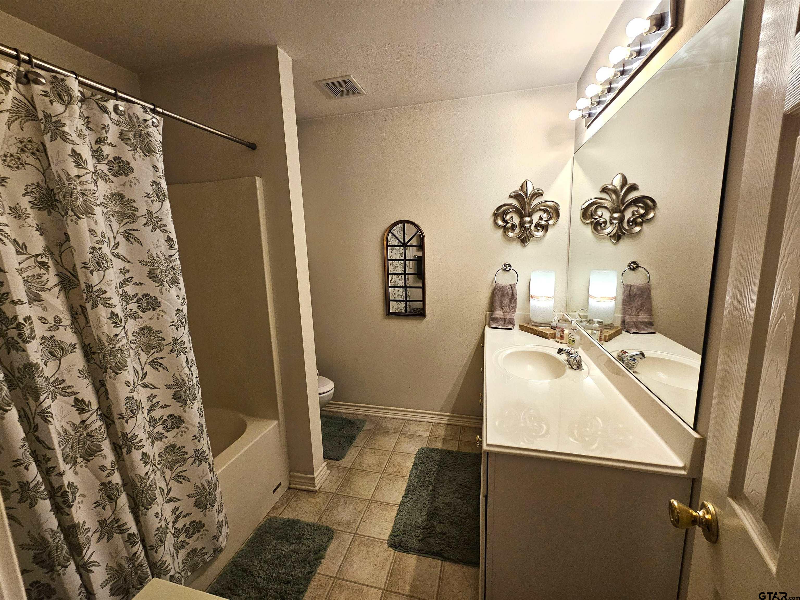 1521 Rice Road, Unit L102 Tyler, TX 75703 - Photo 14 of 36