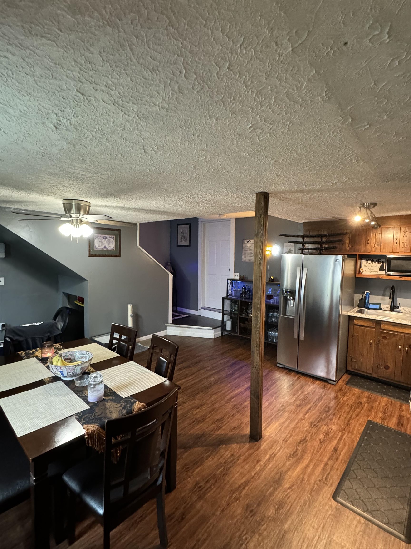 37 Dutton Street Manchester, NH 03104 - Photo 2 of 11