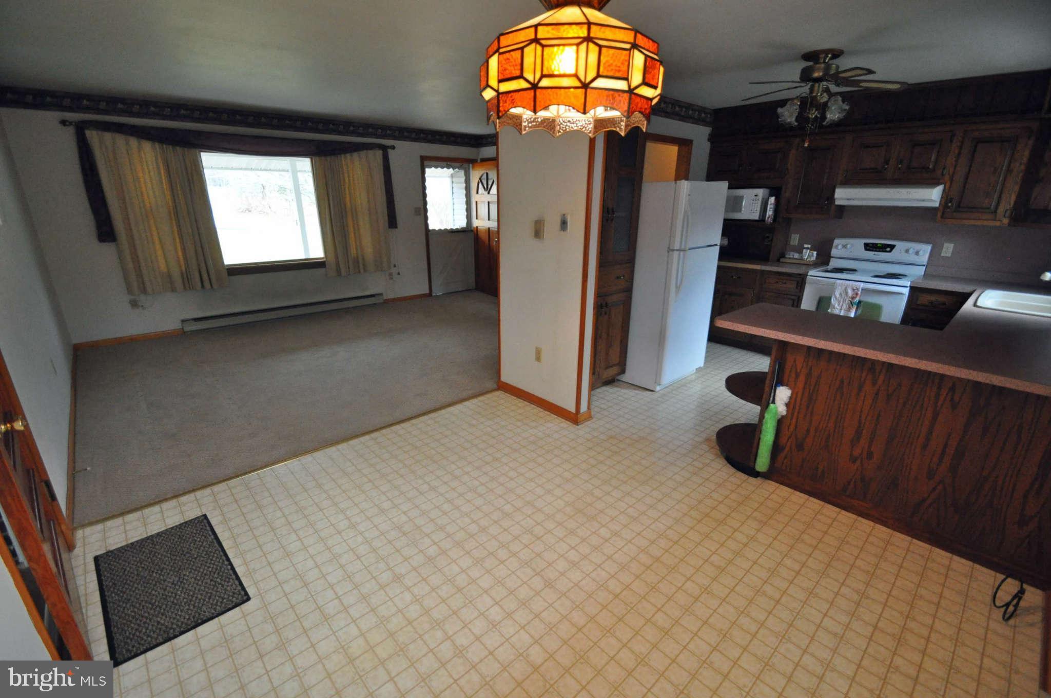 4915 Mt Zion Road Frederick, MD 21703 - Photo 16 of 30 a view of a living room
